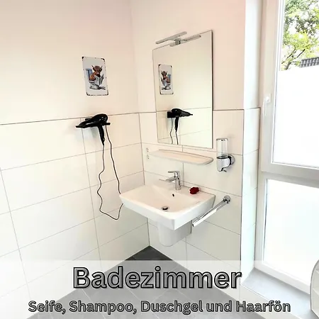 Atlantis Balkon Einbauküche Neubau 74 Qm Free Wifi 2 Schlafzimmer 4 Personen Papenburg